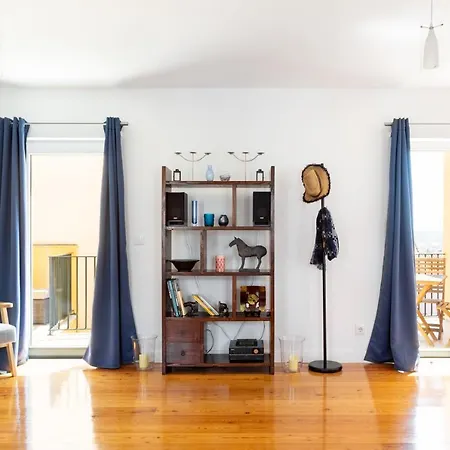 Apartment Principe Real, Hidden Terrace, Views By Courtesy Morning