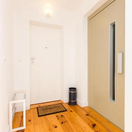 Principe Real, Hidden Terrace, Views By Courtesy Morning Apartment Lisbon