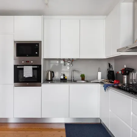 Apartment Principe Real, Hidden Terrace, Views By Courtesy Morning Lisbon